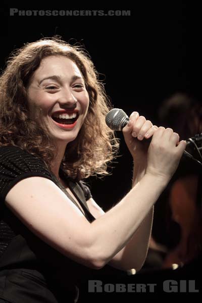 REGINA SPEKTOR - 2009-07-01 - PARIS - Le Bataclan - 